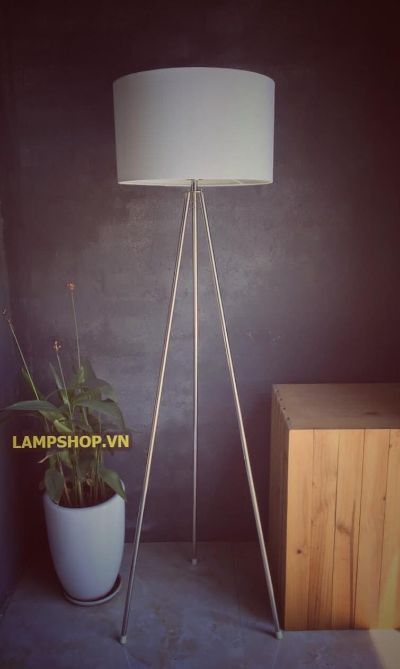 Đèn đứng Inox Đà Nẵng