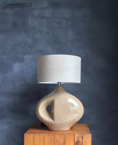 Đèn gốm để bàn