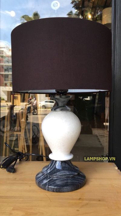 Đèn ngủ chân đá 2 màu - Chao vải tròn màu đèn